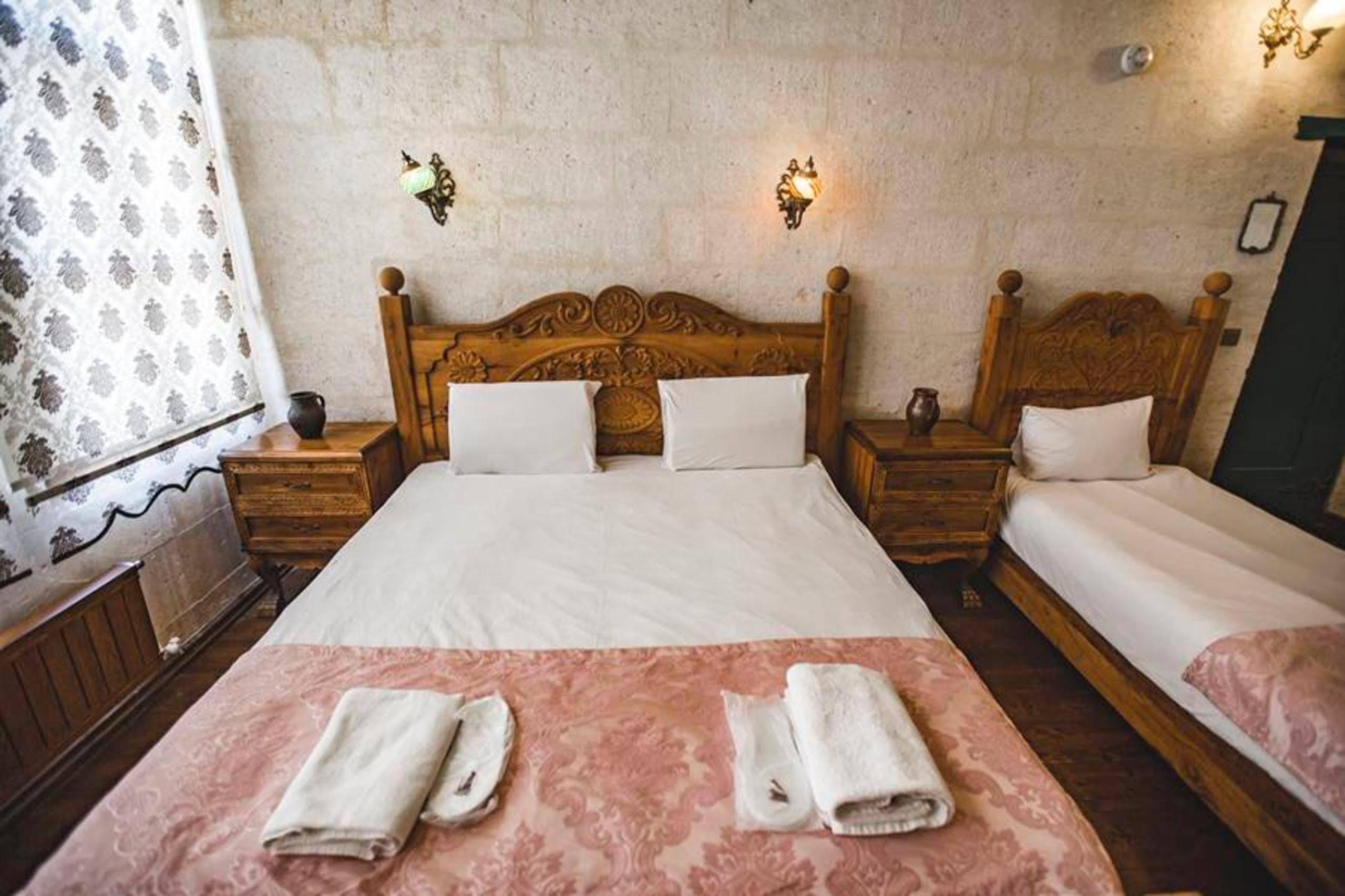 Kardesler Cave Hotel Urgup Eksteriør bilde
